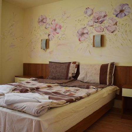 Hotel Jeravna Bankya Exterior photo