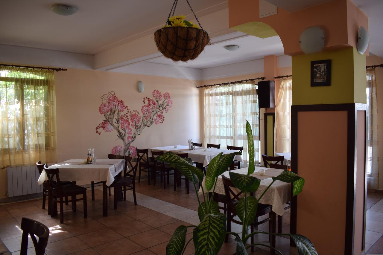 Hotel Jeravna Bankya Exterior photo